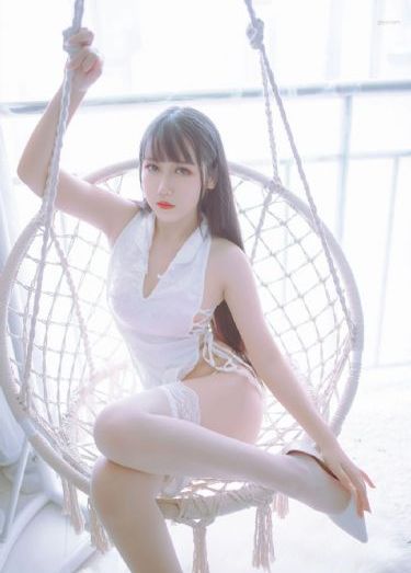 掀起妈妈裙子挺进去